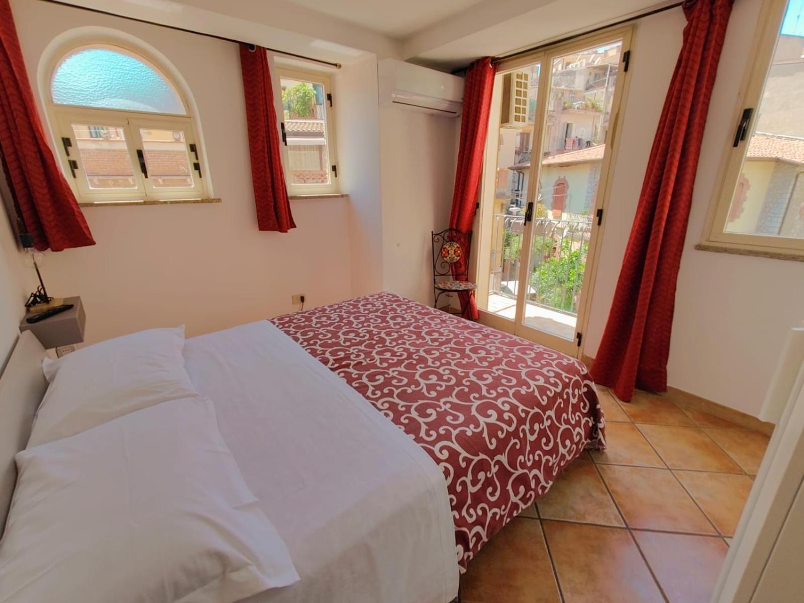 Apartamento Tao House Taormina Exterior foto